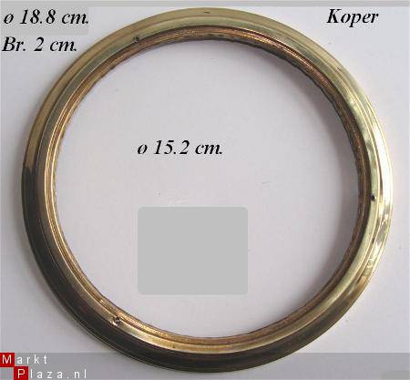 === Klok rand = oud === 4525