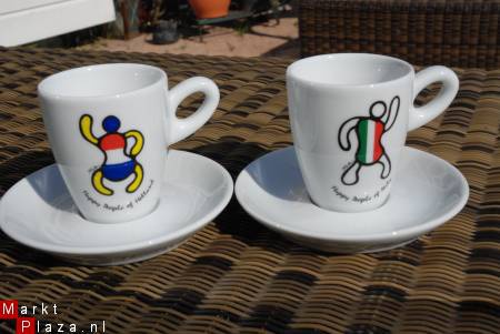 2 hele mooie kop en schotels Happy people of the world - Afbeelding 6