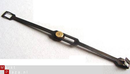 === Slinger ophanging = oud === 5712