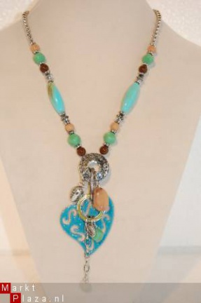 Actie: Trendy ketting.