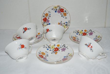 *** Duchess e & b l china 4 mooie kop en schotels *** - Afbeelding 3