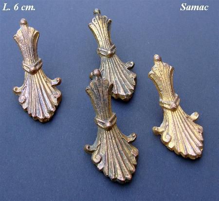 === 4 klokstel zij ornamenten = samac = oud === 9592