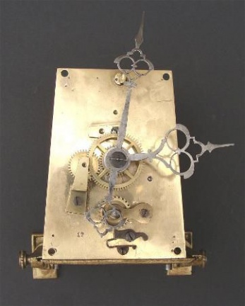 === Regulateur uurwerk = oud === 9913