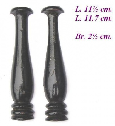 === 2 Klokkast ornamentjes = oud === 11726