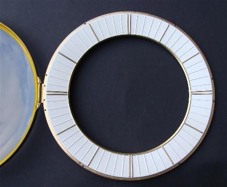 Pendule deur / wijzerplaat = bol glas =12378