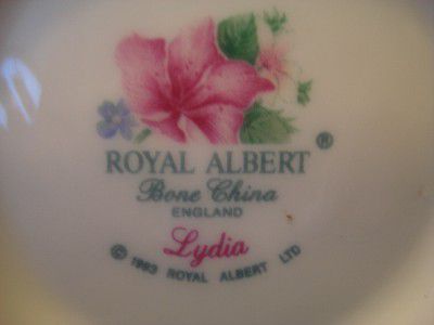 * 4 x schotel van Royal Albert LYDIA * - nr. 1