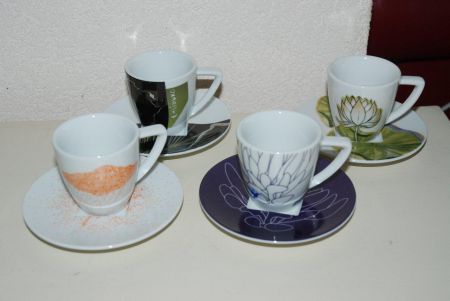 * 4 aparte NESPRESSO espresso kop en schotels * - Afbeelding 5