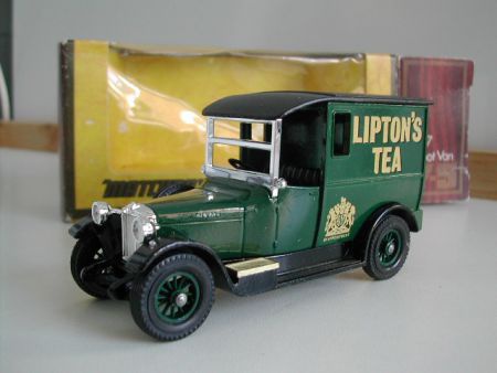 DSCN6398 1927 Talbot Van Lipton's Tea with crest, dark green - nr. 1