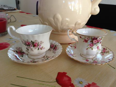 ROYAL ALBERT SHERATON SERIES ANGELA Lavender Rose Cottage G - Afbeelding 4