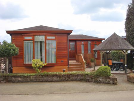 Koopchalet, te koop recreatiewoning eigen grond Lithse Ham - nr. 1
