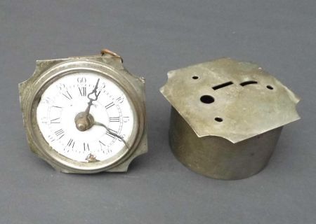 === Uurwerk = voor onderdelen = oud === 20482