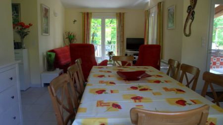 Vakantiewoning in Brossac in de zonnige Charente vanaf €395- 2-8 personen. - Afbeelding 2