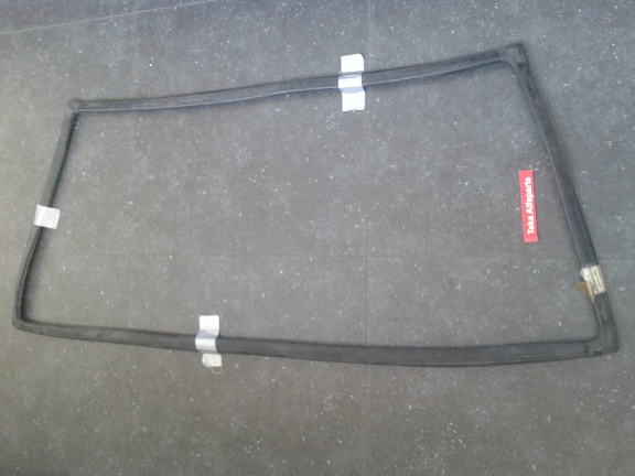 Alfa Romeo Alfetta (83→)Raamrubber - nr. 1