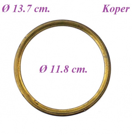 === Tafelklok ring = koper = oud === 23538
