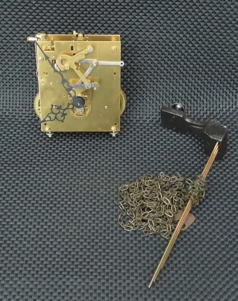 === Ketting uurwerk = Kieninger = gebruikt === 24866