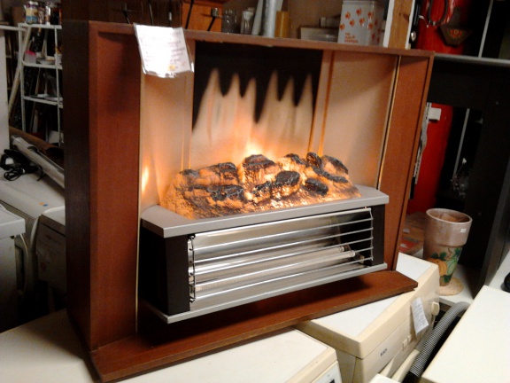 Sfeerhaard + verwarming + Ombouw, 80.tiger jaren, >>>www.MoleneindKringloop.nl - Afbeelding 2