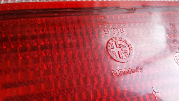 Alfa Romeo 155 Achterlicht 60568443 Links Used - Afbeelding 3