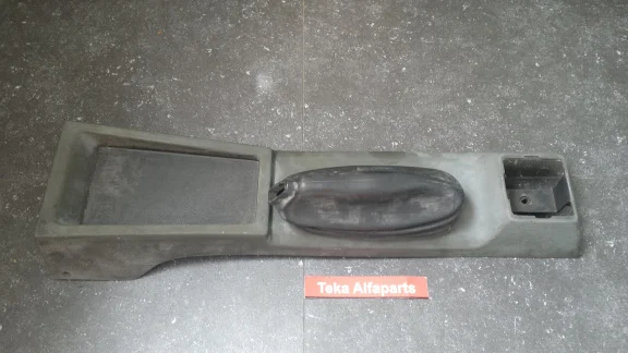 Alfa Romeo Alfetta Sedan Console Konsole Used - nr. 1