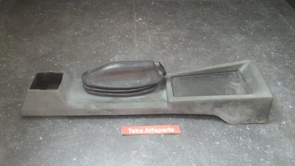 Alfa Romeo Alfetta Sedan Console Konsole Used - Afbeelding 6