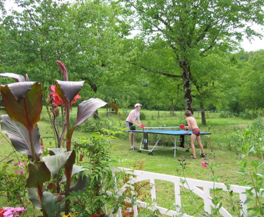 Romantisch vakantiehuis met zwembad, tuin, JULI! 2-4p