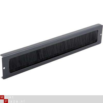 19inch kabelinvoer paneel met borstel past in alle 19inch serverkasten serverrack