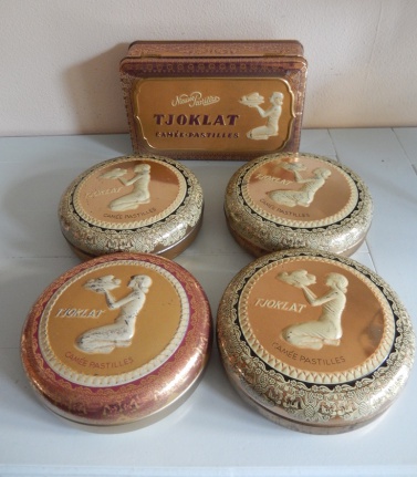 4 blikjes vintage Tjoklat Camee Pastilles - nr. 1