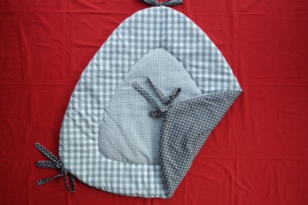 NIEUW! Boxkleed Bopita Driehoek grijs wit ruit dots 2 - nr. 1