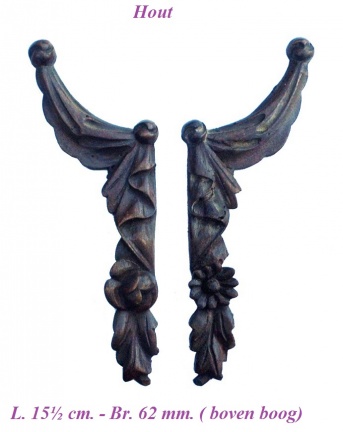 = 2 Klokkast ornamentjes = hout = 29012