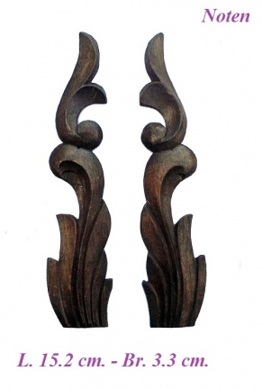 === 2 Klokkast ornamentjes = oud === 29058