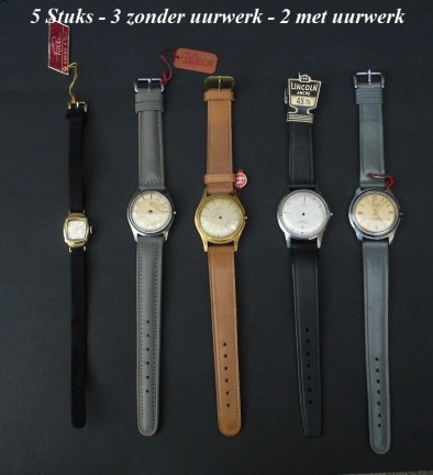 = 5 horloge's = 4 Junior - 1 dames 30736