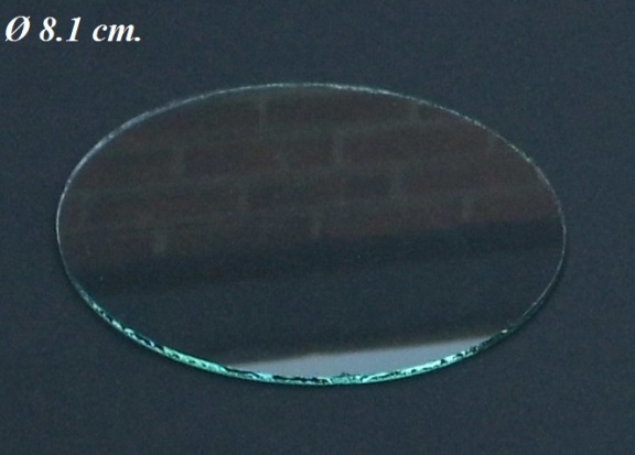 === Vlak glas = ± 8.1 cm. = gebruikt === 30825