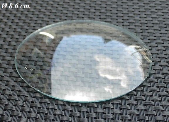 === Bol glas = ± 8.6 cm. = gebruikt === 31709