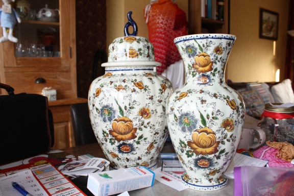 Prachtig H.Bequet - driedelig polychroom kaststel. >>> via www.MoleneindKringloop.nl - Afbeelding 5