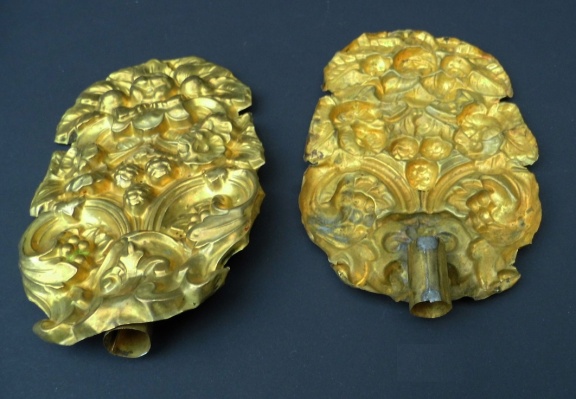 === 2 Ornamenten = latoenkoper = oud === 33107