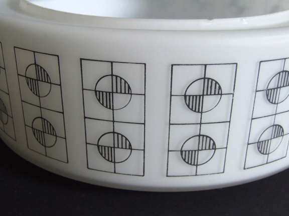 Mooie retro plafondlamp - wit met zwarte motievn