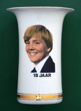 Bloemenvaas Willem-Alexander 18 jaar - nr. 1