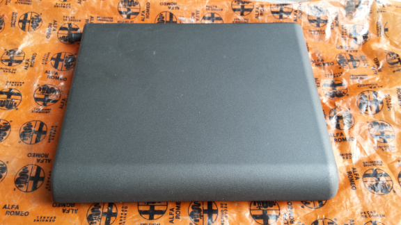 Alfa Romeo 164 Middenconsole Afdekkapje 164.00.70.044.01 NOS - Afbeelding 3