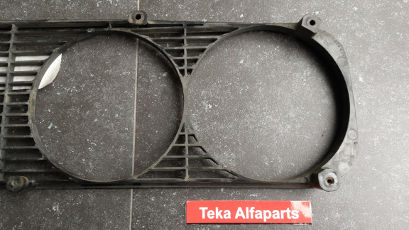 Alfa Romeo Berlina 2000 Grill 105.12.59.450.00 Rechts Used - Afbeelding 4