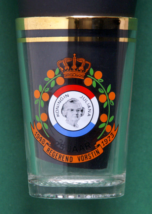 Glas Koningin Juliana 25 jaar regerend vorstin 1948-1973 - nr. 1