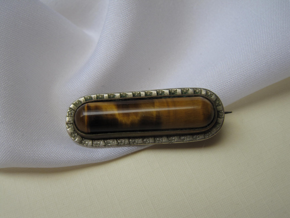Zilveren broche antiek met lange tijgeroog edelsteen 3.8x1.3 cm - Afbeelding 2