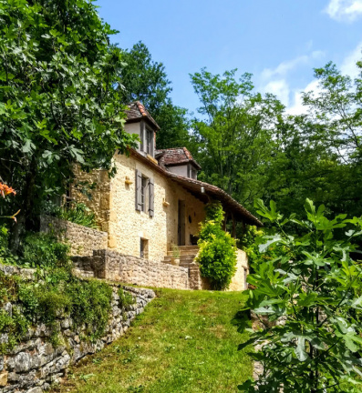 Klein vakantiedomein met 5 accommodaties (evt. groepsvakantie) in toeristische centrum DORDOGNE - Afbeelding 2