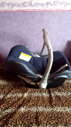 Goed uitziende donkerblauwe baby maxi cosi - Afbeelding 2