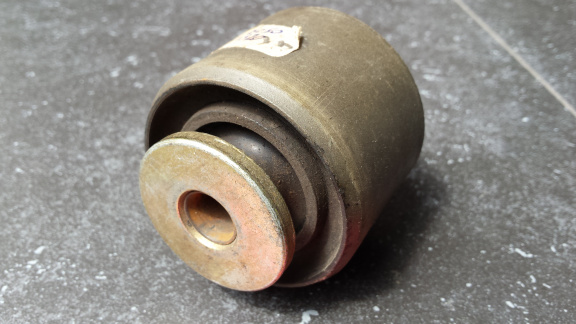 Alfa Romeo Alfasud / lager voor ophanging versnellingsbak / 60501325 / NOS - Afbeelding 3