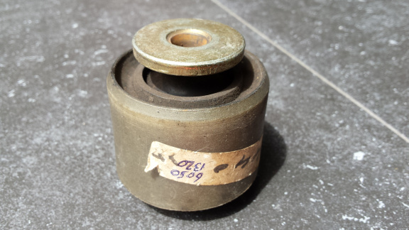 Alfa Romeo Alfasud / lager voor ophanging versnellingsbak / 60501325 / NOS - Afbeelding 4