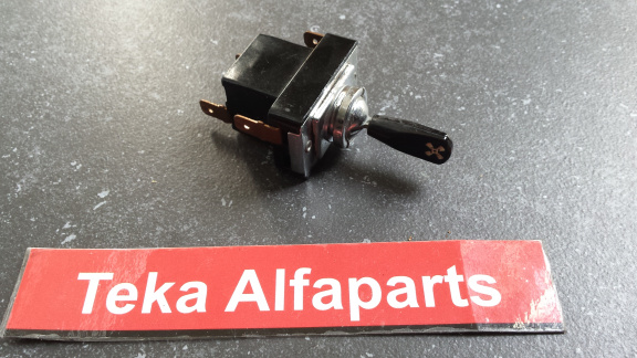Alfa Romeo Giulia Verwarmingsschakelaar Used - nr. 1