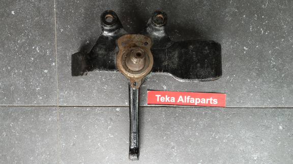 Alfa Romeo Alfetta Fusee / Achsschenkel / Links / NOS / - Afbeelding 6