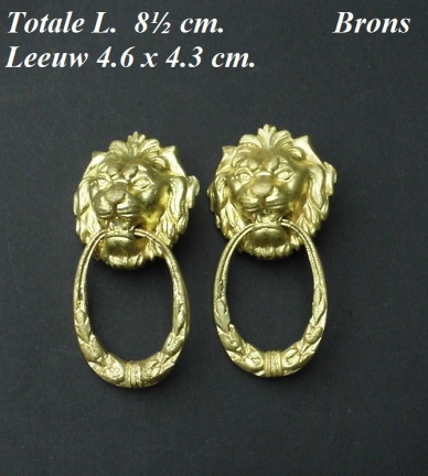 === 2 Klokstel zijornamenten = brons = oud === 25044