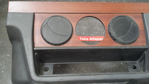 Alfa Romeo Alfetta Sedan Dashboard Console Deel USED - Afbeelding 2