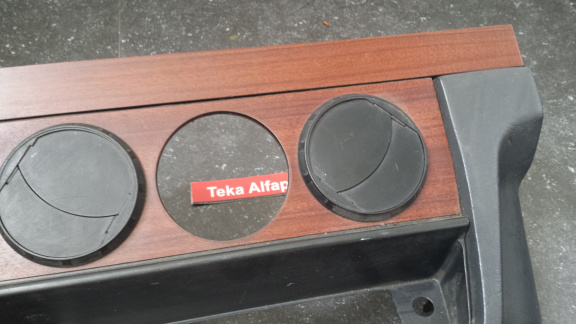 Alfa Romeo Alfetta Sedan Dashboard Console Deel USED - Afbeelding 3