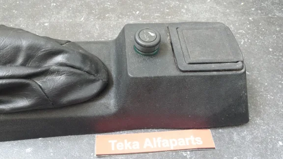 Alfa Romeo Giulietta (?) Console Konsole 113306312600 Used - Afbeelding 4